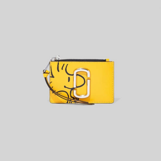 Marc Jacobs - Peanuts x Marc Jacobs The Snapshot Top Zip Multi Wallet - Click Image to Close